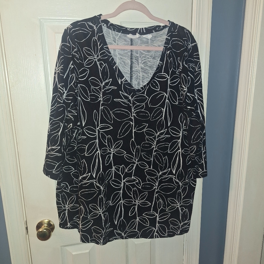 Cynthia Rowley Black and White Leaf Pattern Blouse